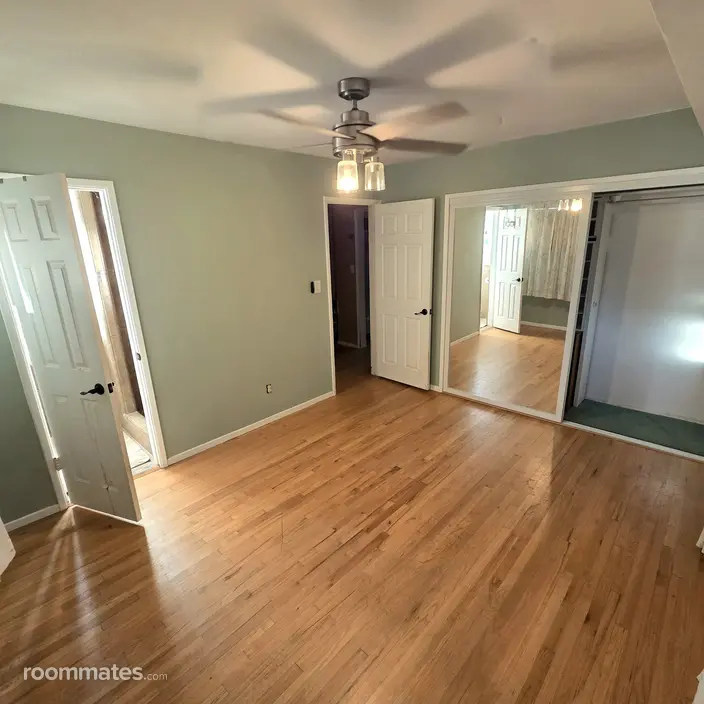 Room for rent in Chula Vista, CA $1100, house
