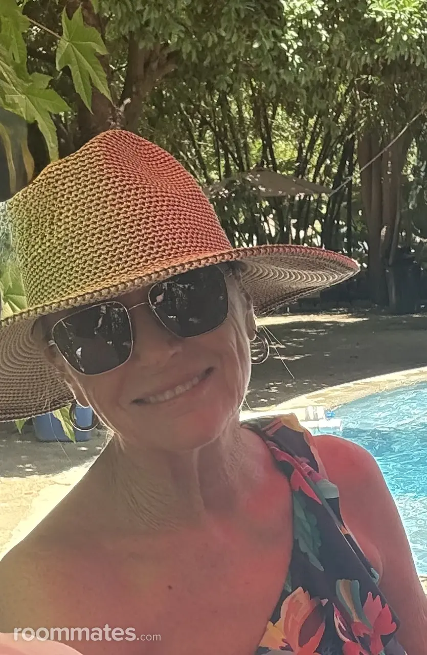 Profile photo 3 of 3