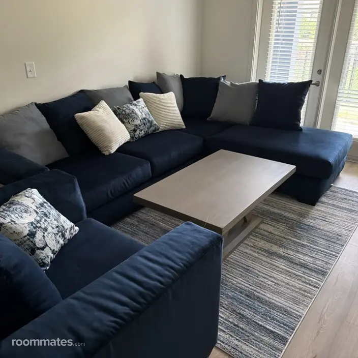 Room for rent in Pensacola, FL $700, apartment