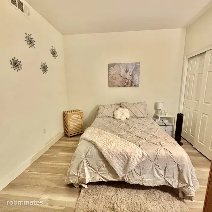 Room for rent in Henderson, NV $800, house