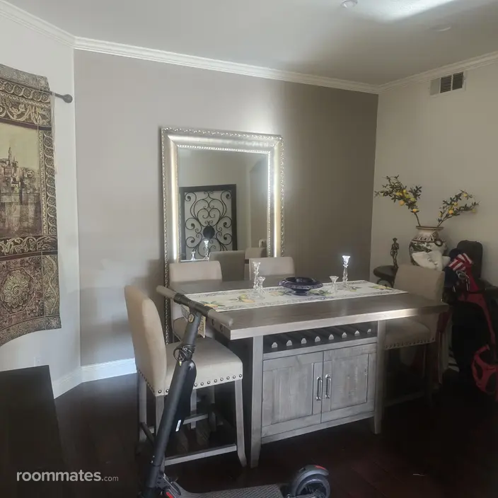 Room for rent in Mission Viejo, CA $2000, condo
