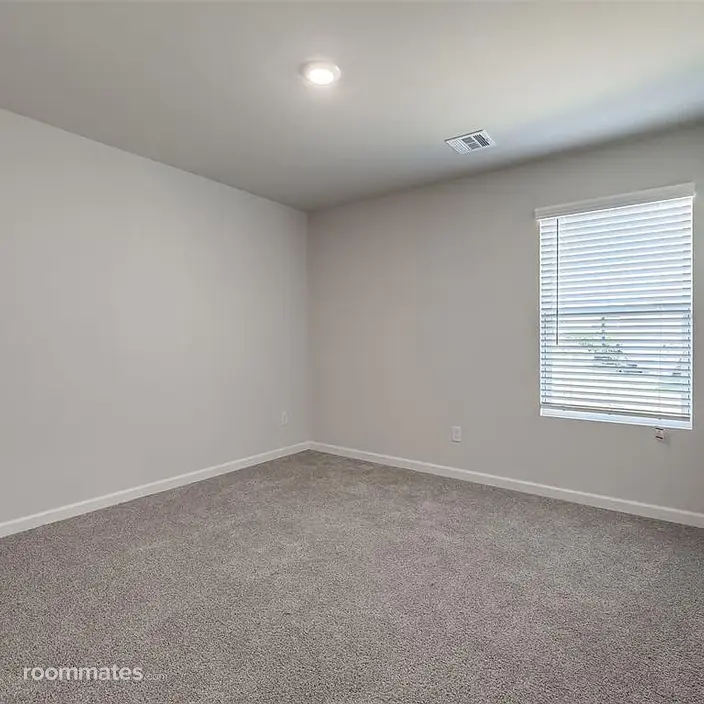 Room for rent in Piedmont, OK $790, house