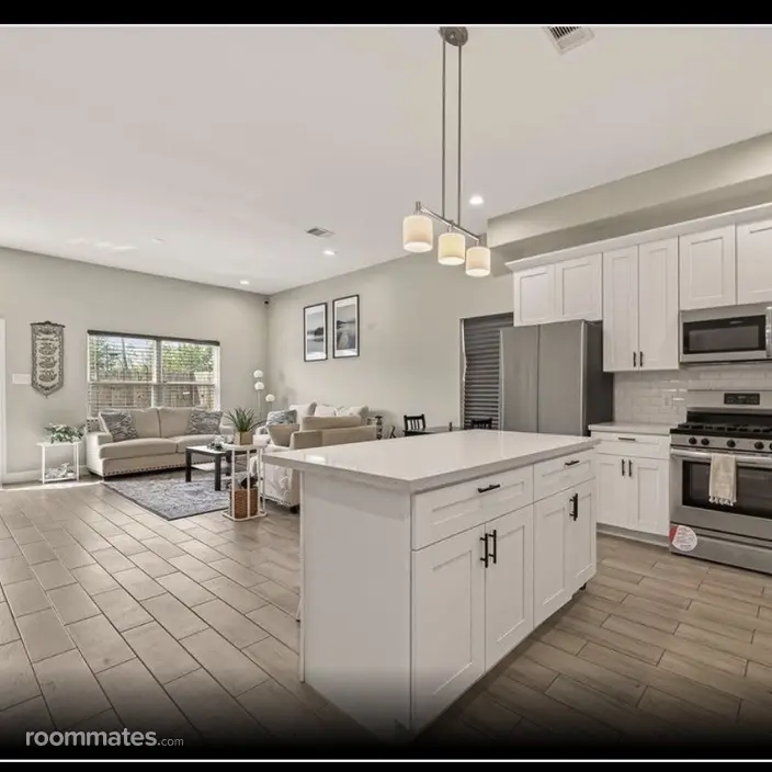 Room for rent in Houston, TX $650, townhouse