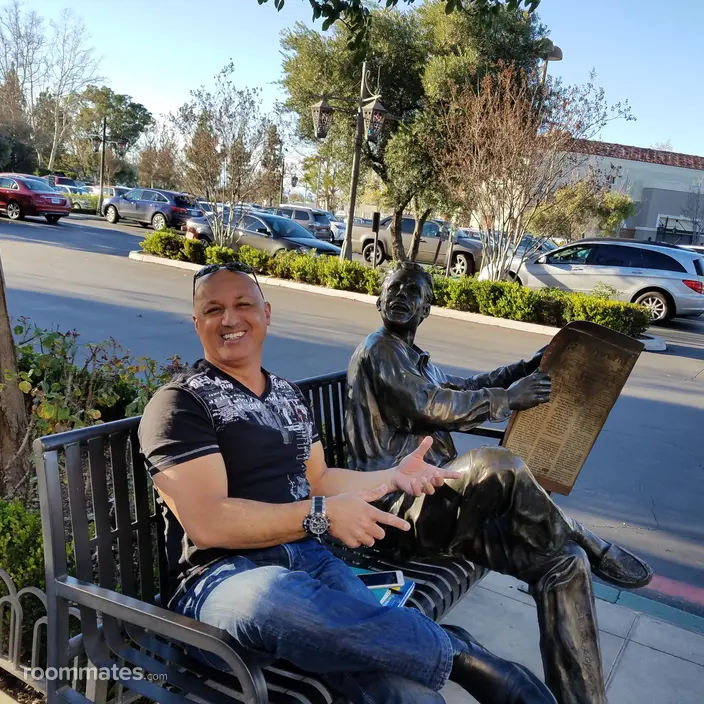 Roommate looking Thousand Oaks, CA, $1200