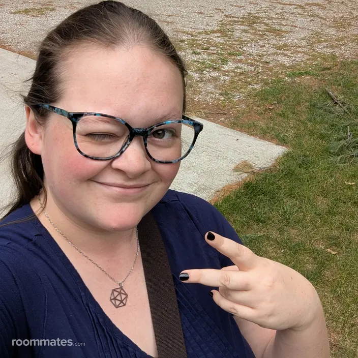 Roommate looking New York, NY, $1000