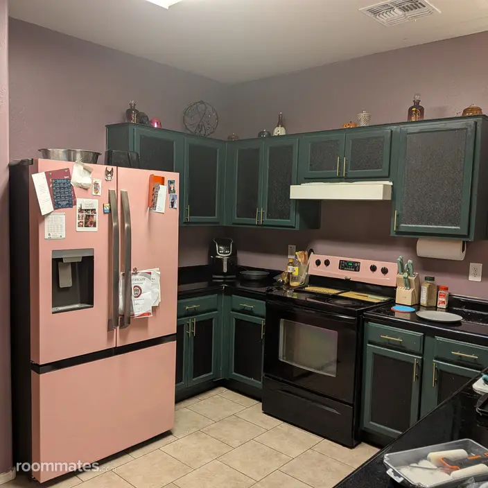 Room for rent in Phoenix, AZ $750, house