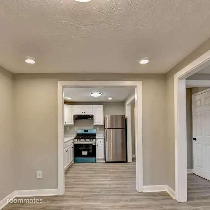 Room for rent in Scottdale, GA $1000, house