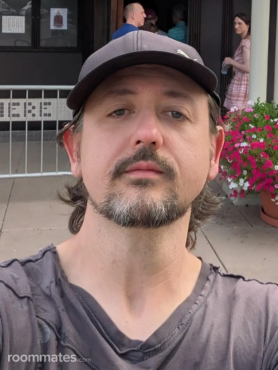 Profile photo 4 of 4