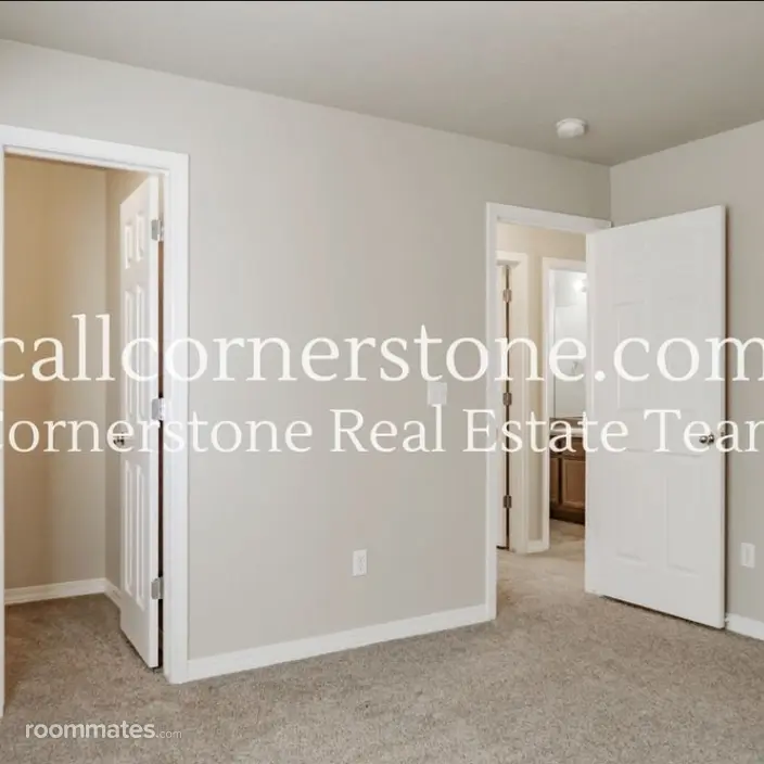 Room for rent in Colorado Springs, CO $800, house