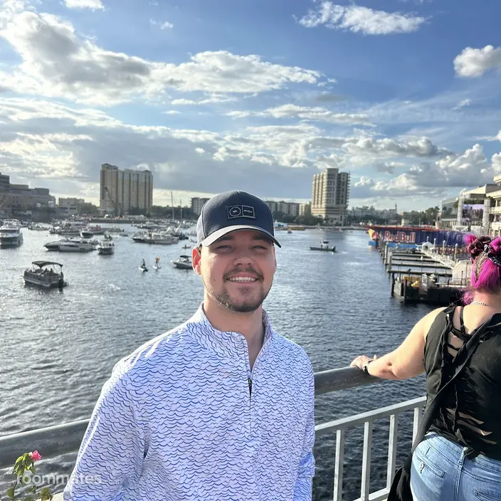 Roommate looking Orlando, FL, $1000