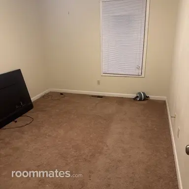 Room for rent in Jackson, TN $700, condo