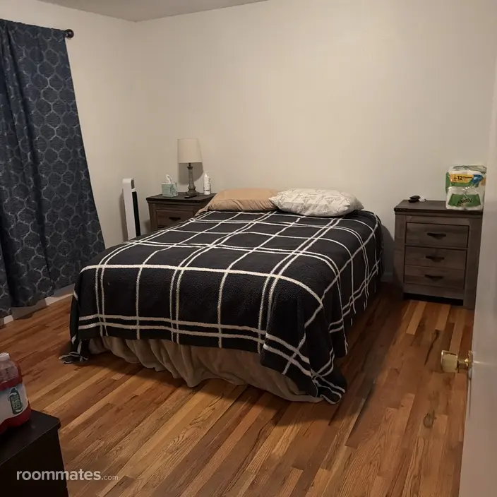 Room for rent in Modesto, CA $850, house