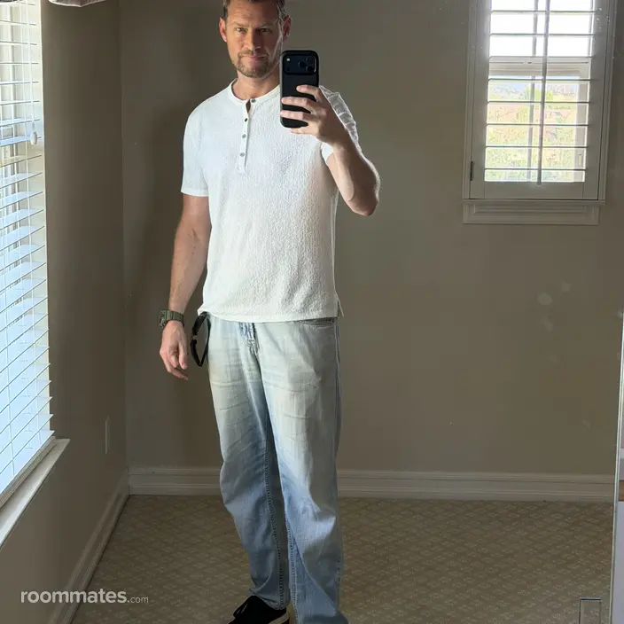 Roommate looking Carlsbad, CA, $1100