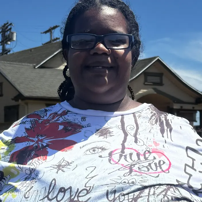 Roommate looking Lynwood, CA, $1500