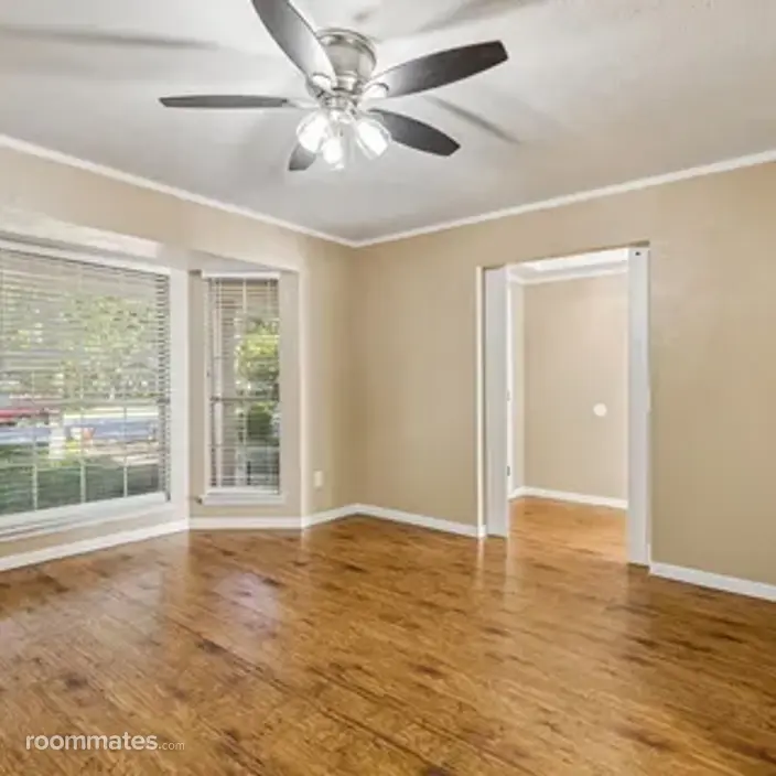 Room for rent in Arlington, TX $1500, house