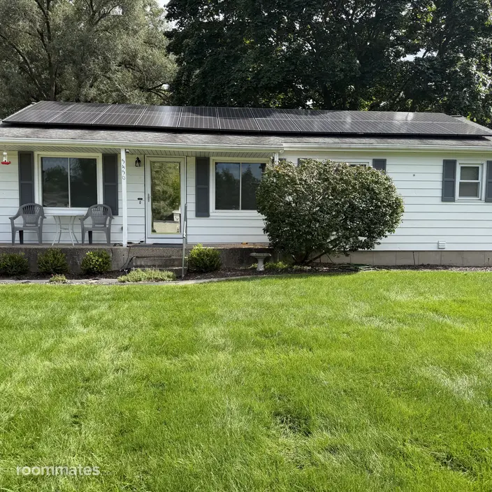 Room for rent in Kentwood, MI $900, house