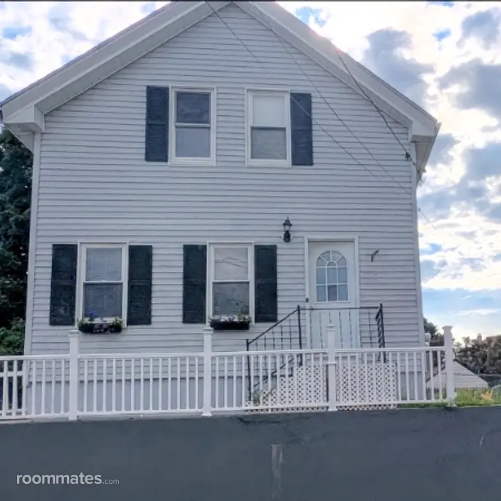 Room for rent in Providence, RI $1000, house