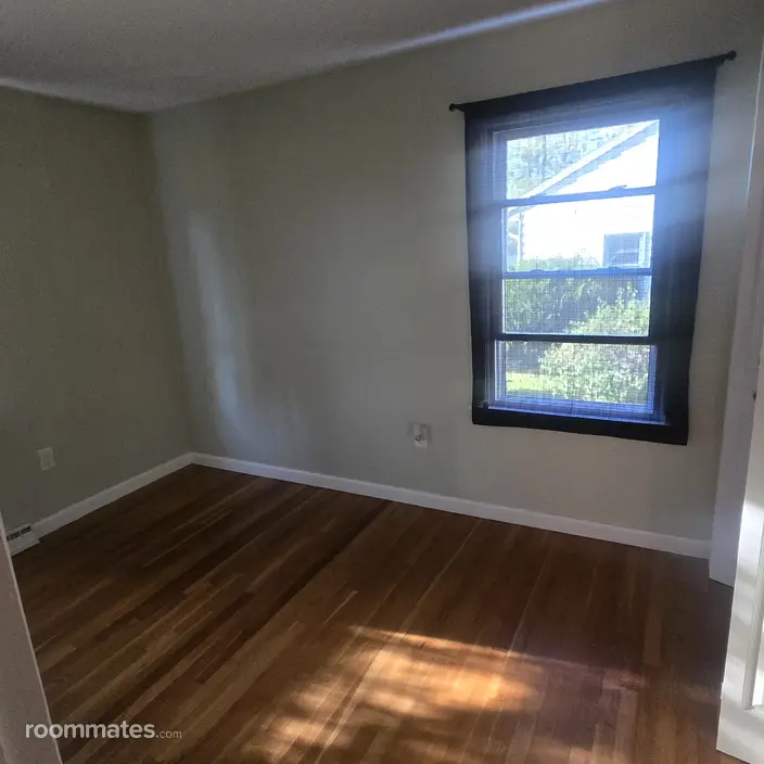 Room for rent in Nashua, NH $1000, house