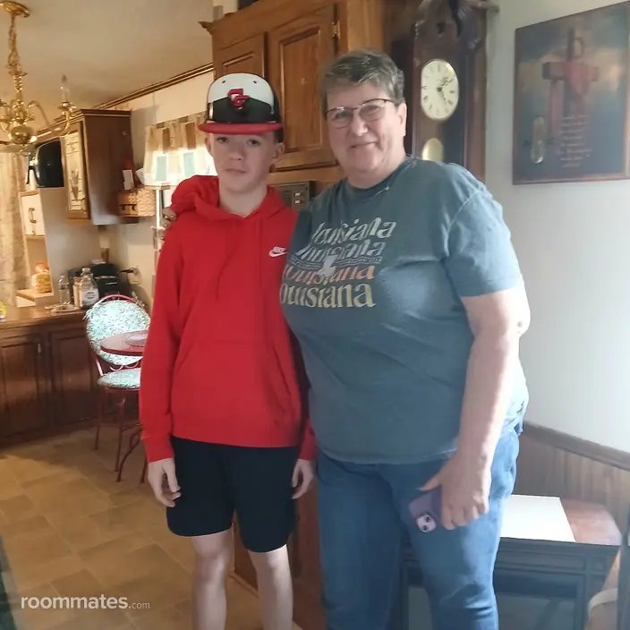 Roommate looking Front Royal, VA, $700