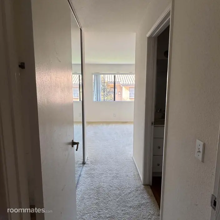 Room for rent in Tustin, CA $1575, other