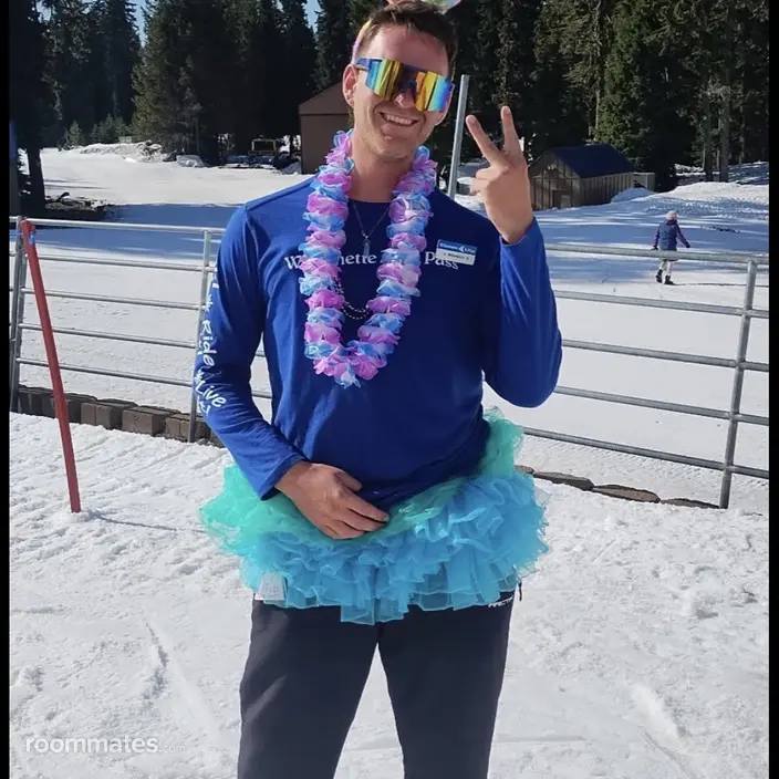 Roommate looking Hillsboro, OR, $800