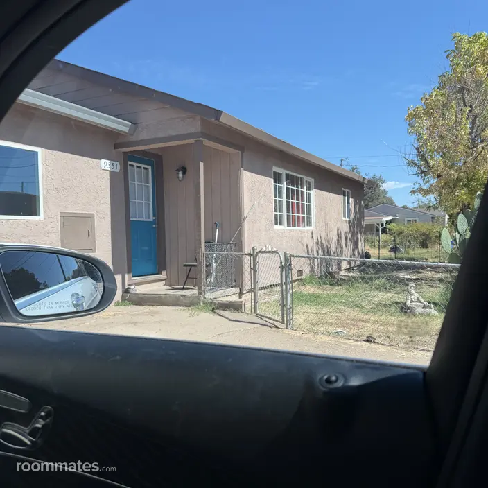 Room for rent in Plymouth, CA $1000, house