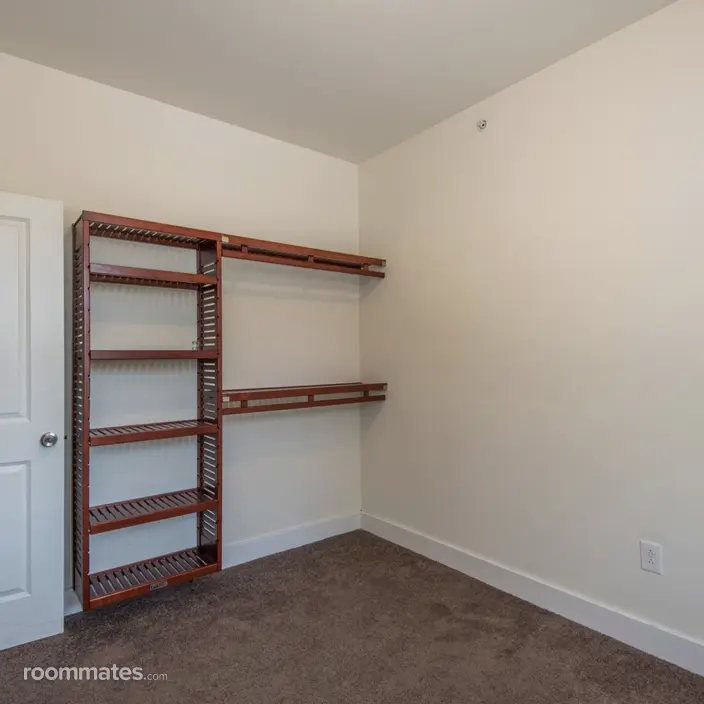 Room for rent in Philadelphia, PA $617, house