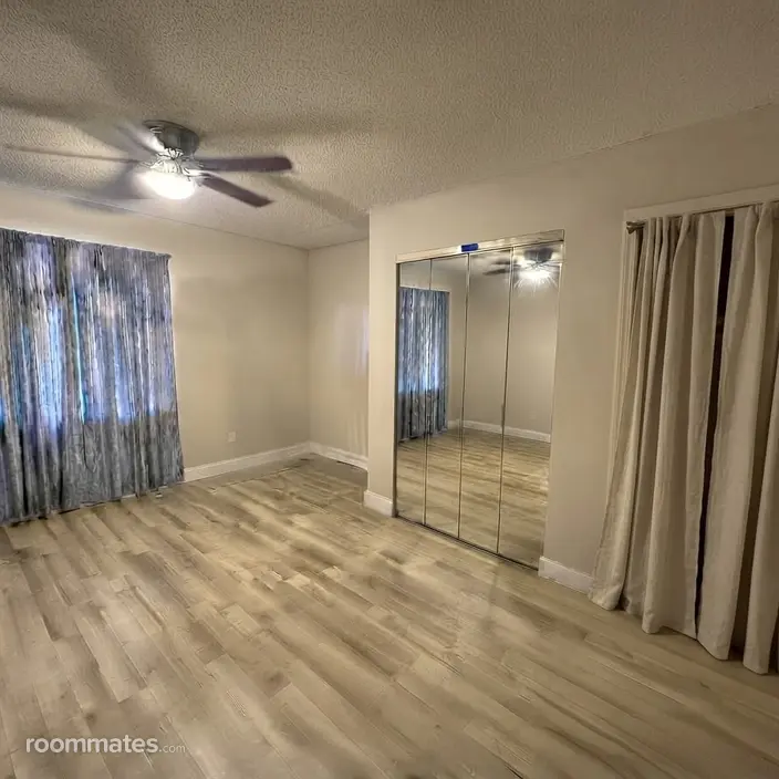 Room for rent in Port Richey, FL $1000, house