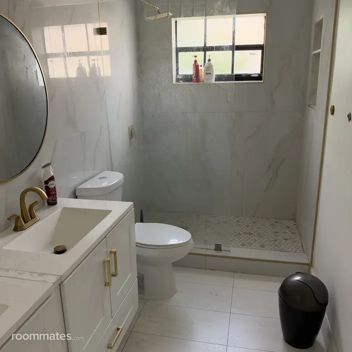 Room for rent in Hollywood, FL $1300, house