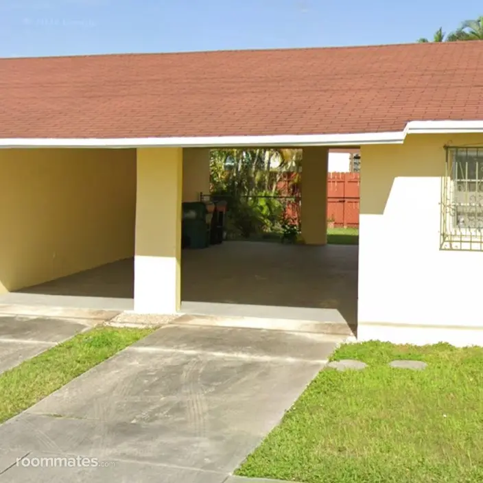 Room for rent in Miami, FL $1300, house