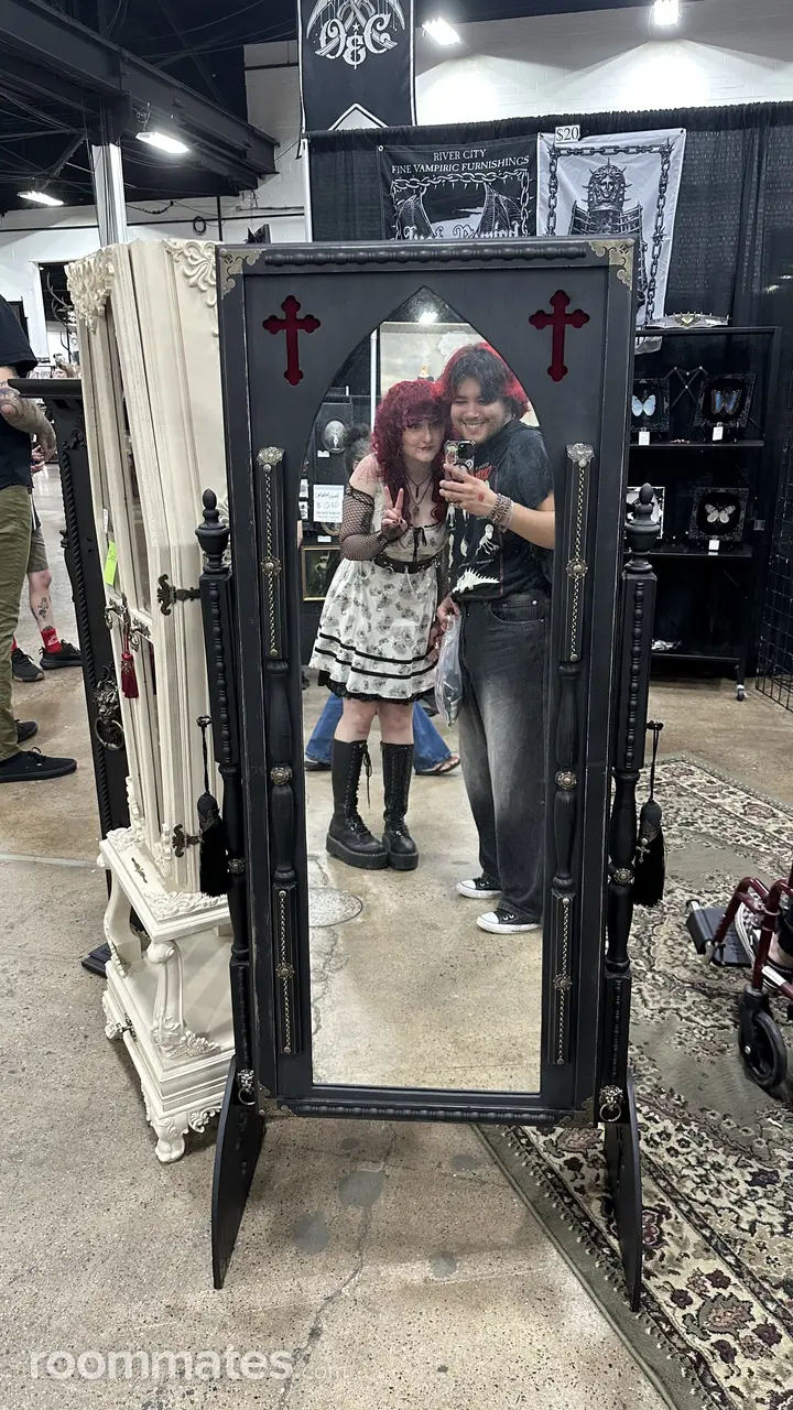 Profile photo 2 of 8