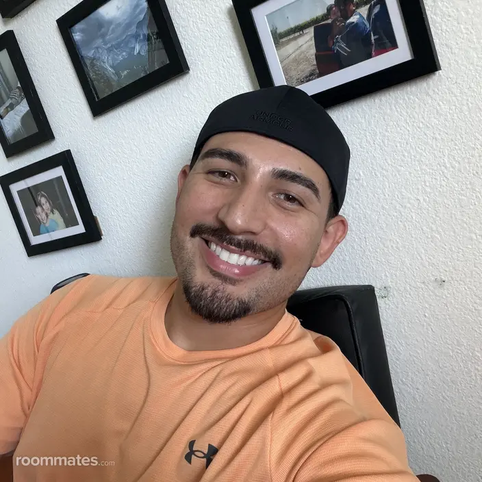Roommate looking Daly City, CA, $1000
