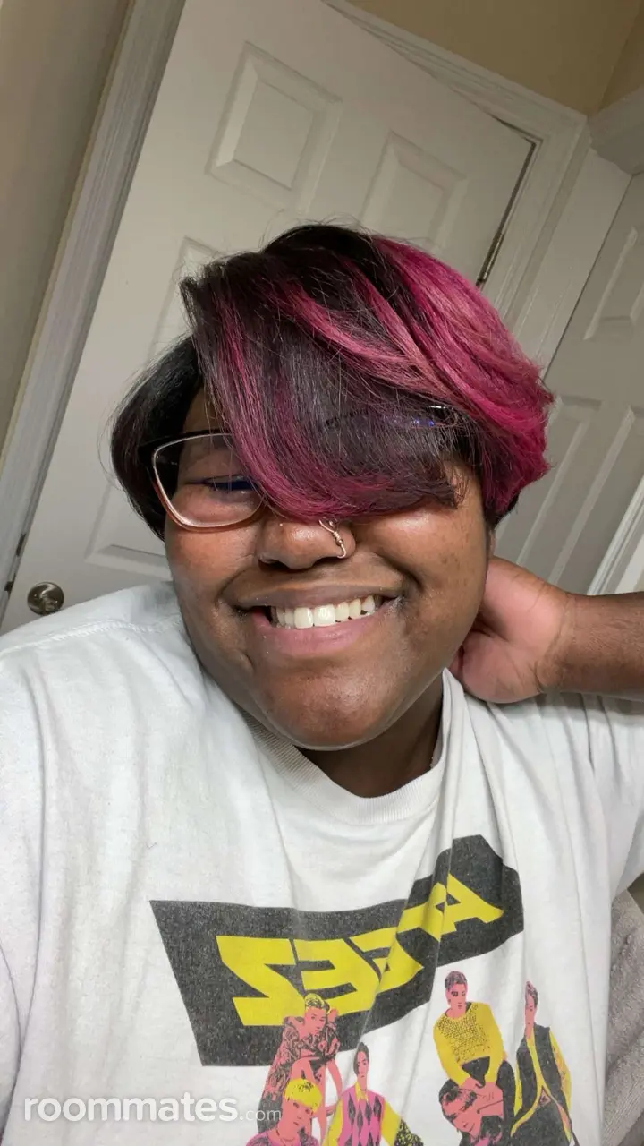 Profile photo 3 of 4