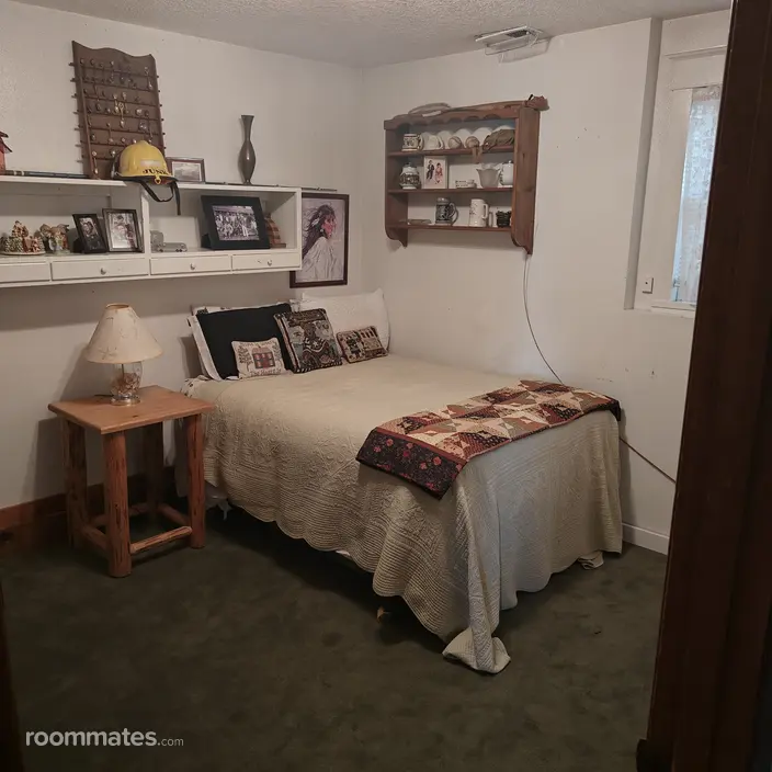 Room for rent in Oregon City, OR $950, house