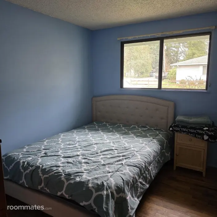 Room for rent in Aloha, OR $975, house