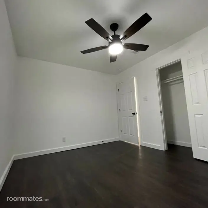 Room for rent in Durant, OK $700, condo
