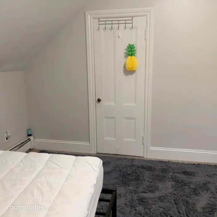 Room for rent in East Providence, RI $900, apartment