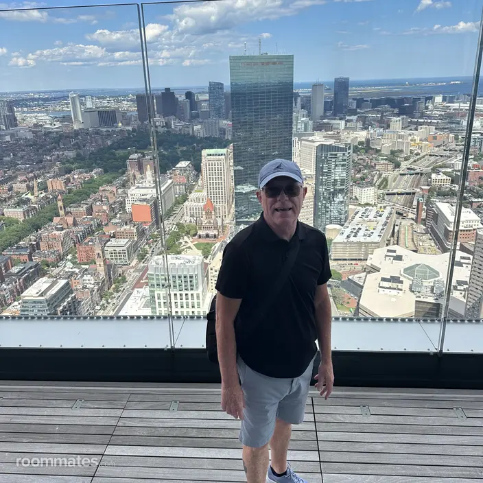 Roommate looking Boston, MA, $1200
