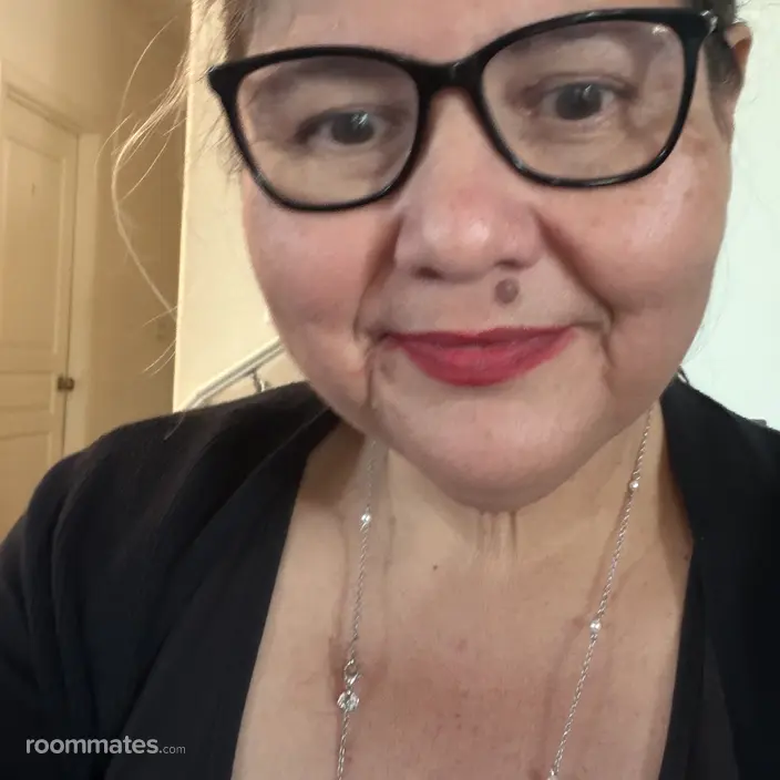 Roommate looking Fresno, CA, $2000