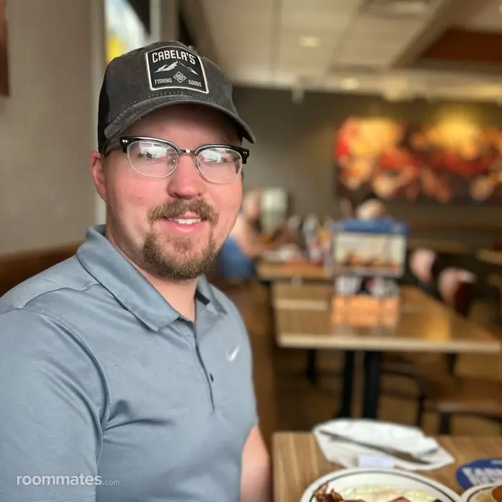 Roommate looking Meridian, ID, $900