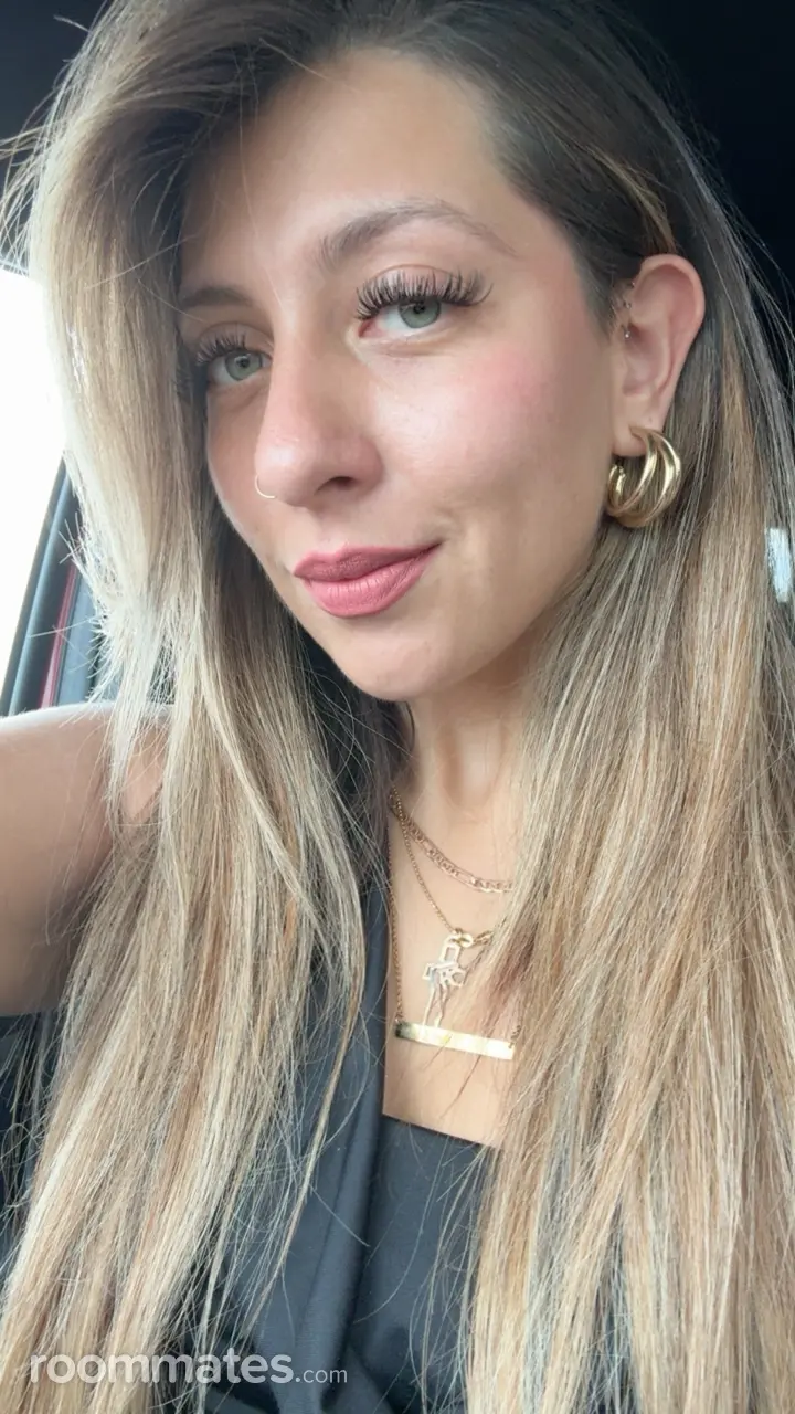 Profile photo 5 of 9