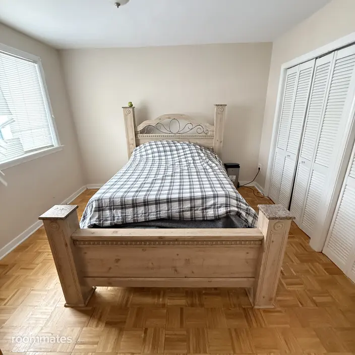 Room for rent in Derby, CT $700, house