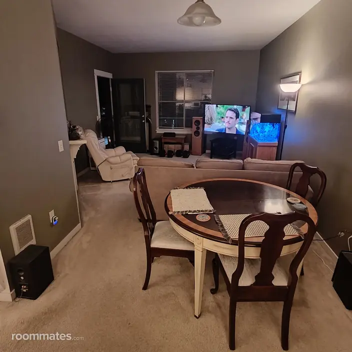 Room for rent in Fairview, OR $830, apartment