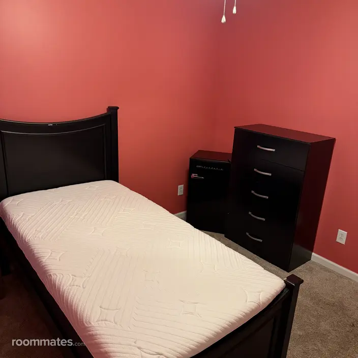 Room for rent in North Charleston, SC $800, house