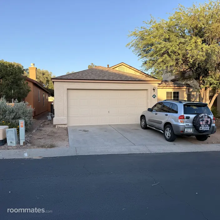 Room for rent in Tucson, AZ $850, house