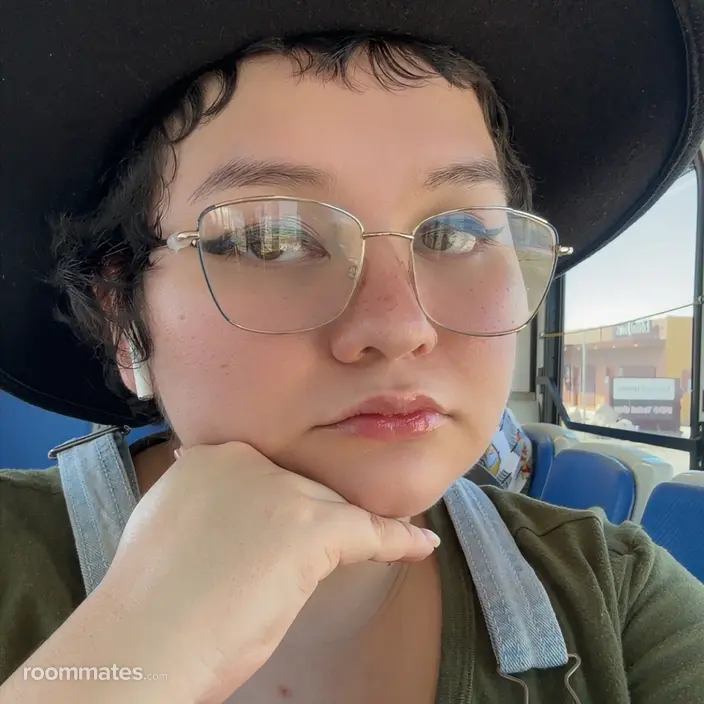 Roommate looking Yucca Valley, CA, $900