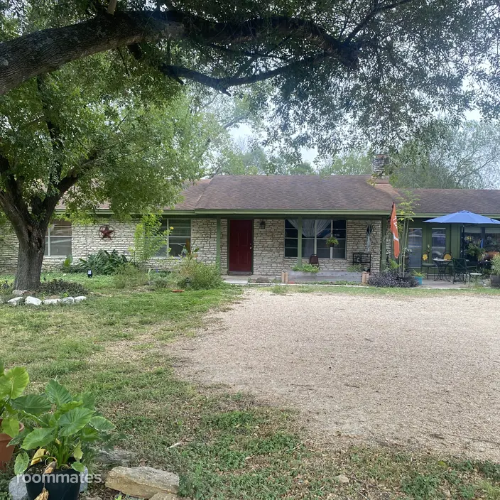 Room for rent in Lockhart, TX $900, house