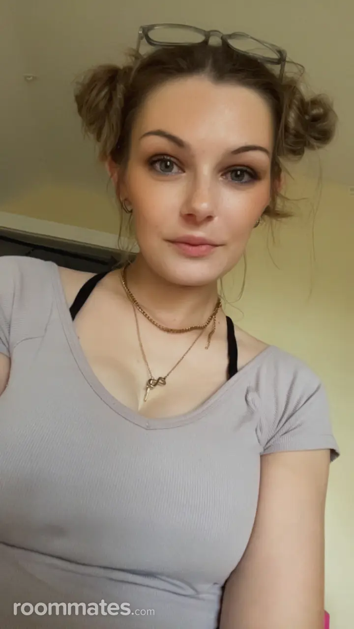 Profile photo 3 of 4