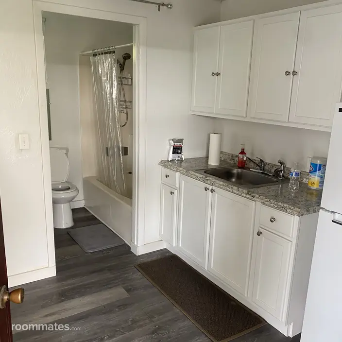 Room for rent in Fort Lauderdale, FL $1000, house