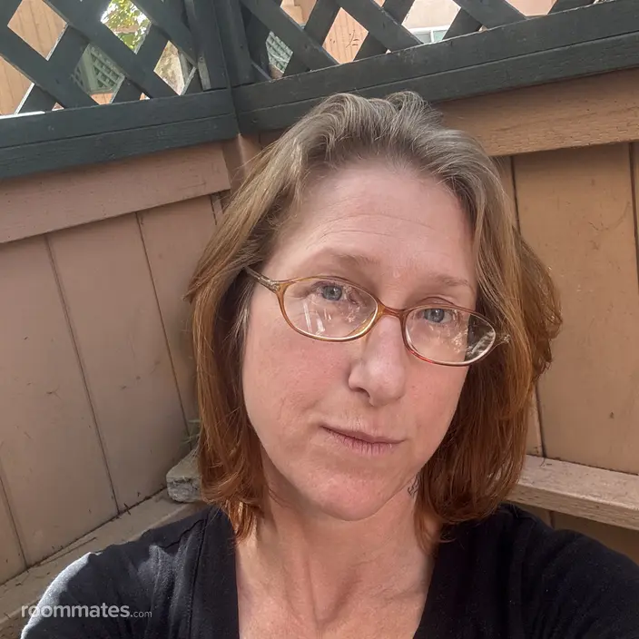 Roommate looking Escondido, CA, $800